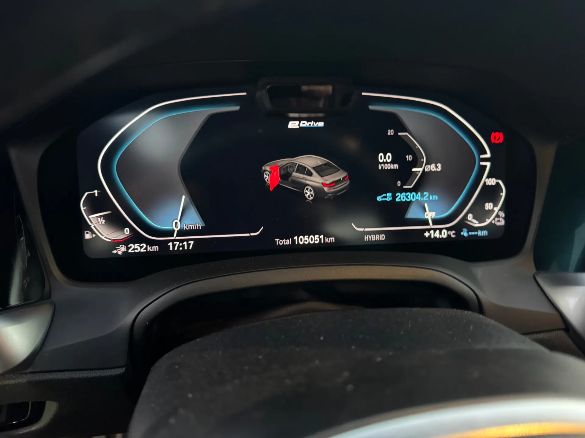 BMW 330 e Pack M Auto 21