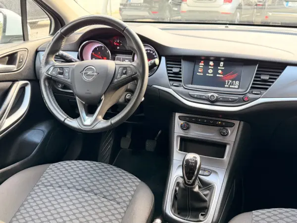 Opel Astra 1.5 D Business Edition S/S 12