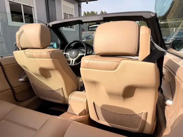 BMW 318 CI CABRIOLET 32