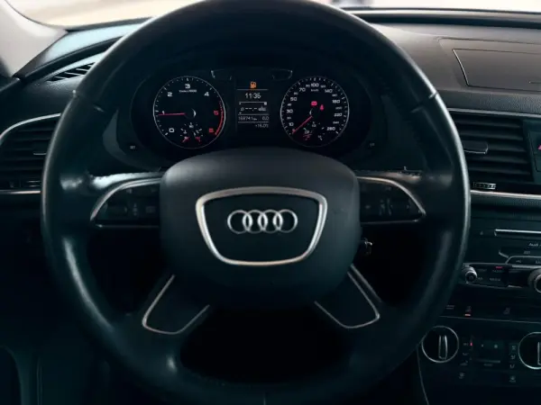 Audi Q3 2.0 TDI Sport 5