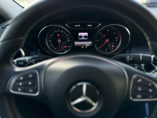 Mercedes-Benz A 180 d Urban Aut. 5