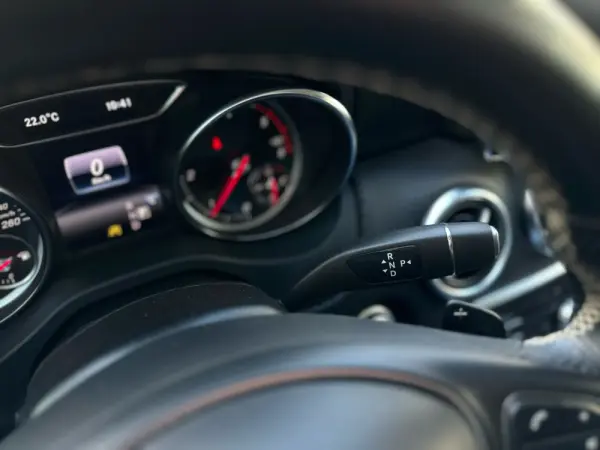 Mercedes-Benz A 180 d Urban Aut. 9