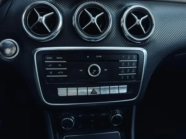 Mercedes-Benz A 180 d Fleet Pack Urban 14