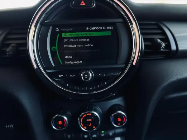 MINI 3 Portas Cooper Sport Edition 11