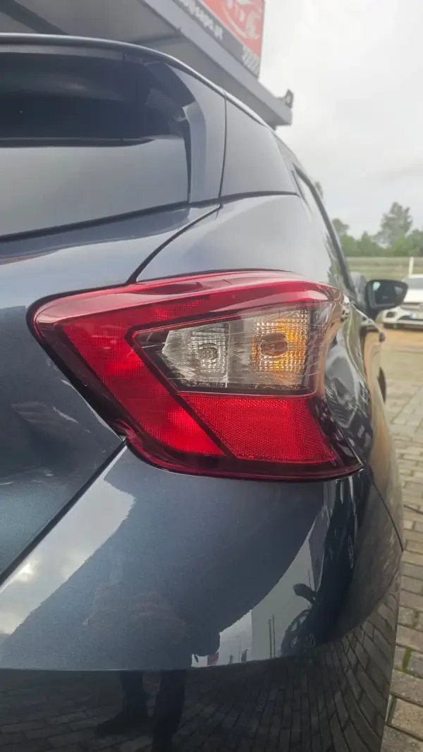 Nissan Micra 1.0 IG-T Acenta 8