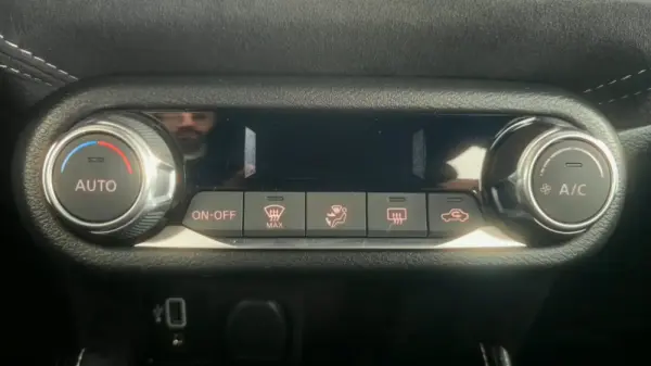 Nissan Micra 1.0 IG-T Acenta 22