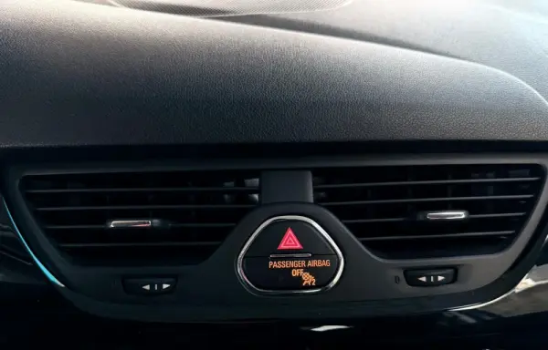 Opel Corsa 1.0 T GT 12