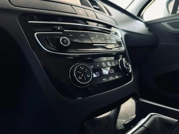 Peugeot 508 SW 1.6 BlueHDi Active 15