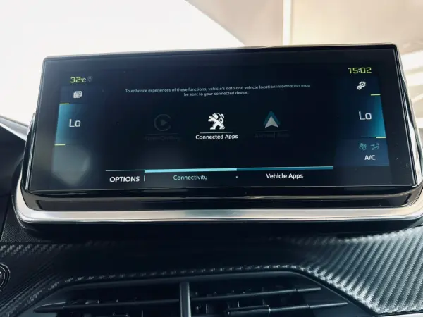 Peugeot e-208 50 kWh GT 10