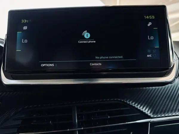 Peugeot e-208 50 kWh GT 11