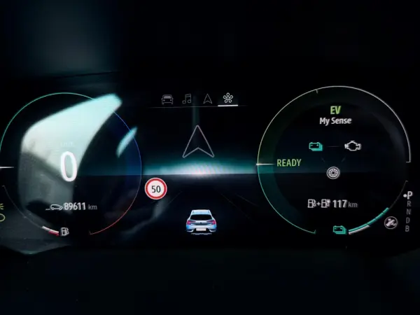 Renault Captur 1.6 E-Tech Plug-In Hybrid Engineered 15