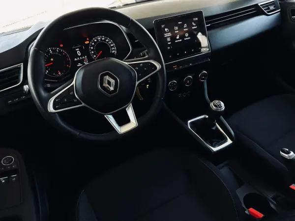 Renault Clio 1.0 TCe Exclusive 5