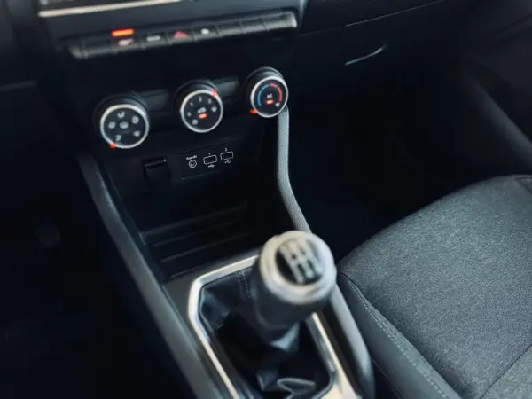 Renault Clio 1.0 TCe Exclusive 16