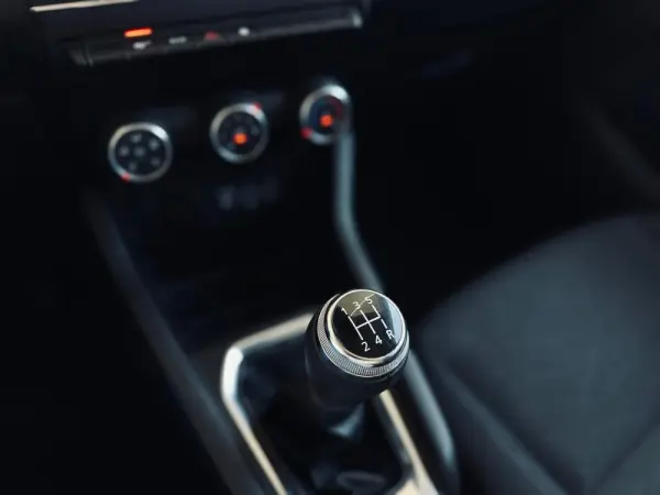 Renault Clio 1.0 TCe Exclusive 17