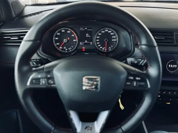 SEAT Arona 1.0 TSI FR 8