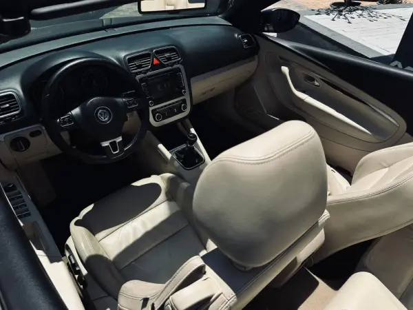 Volkswagen EOS 2.0 TDi BlueMotion 5