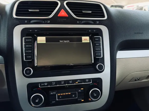 Volkswagen EOS 2.0 TDi BlueMotion 13