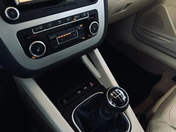 Volkswagen EOS 2.0 TDi BlueMotion 21