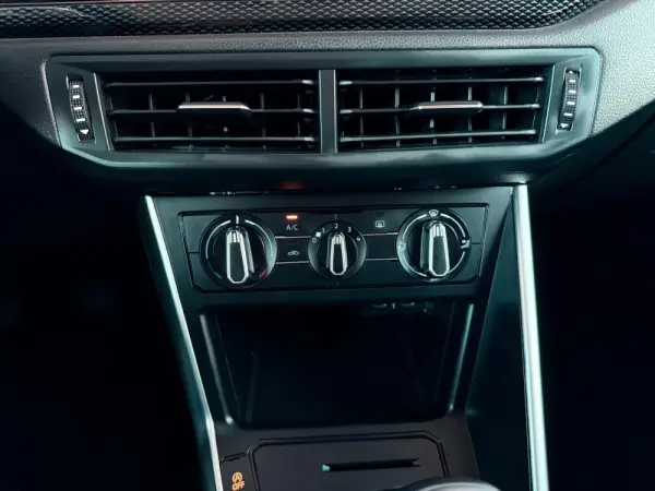 Volkswagen Polo 1.0 TSI Life 18