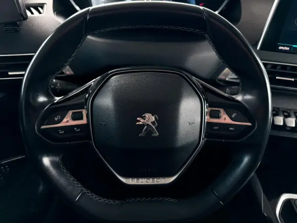 Peugeot 5008 1.6 BlueHDi Allure 6