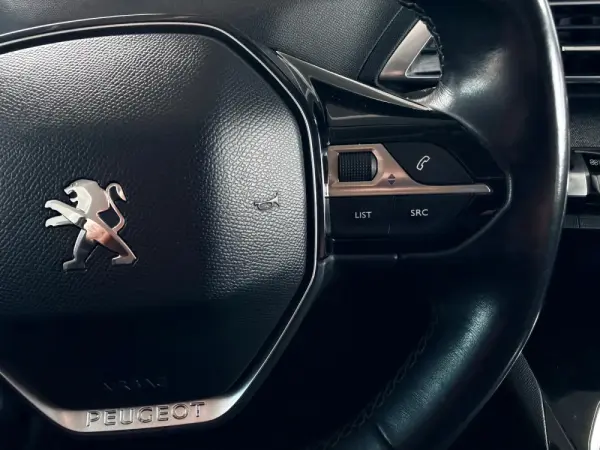 Peugeot 5008 1.6 BlueHDi Allure 8