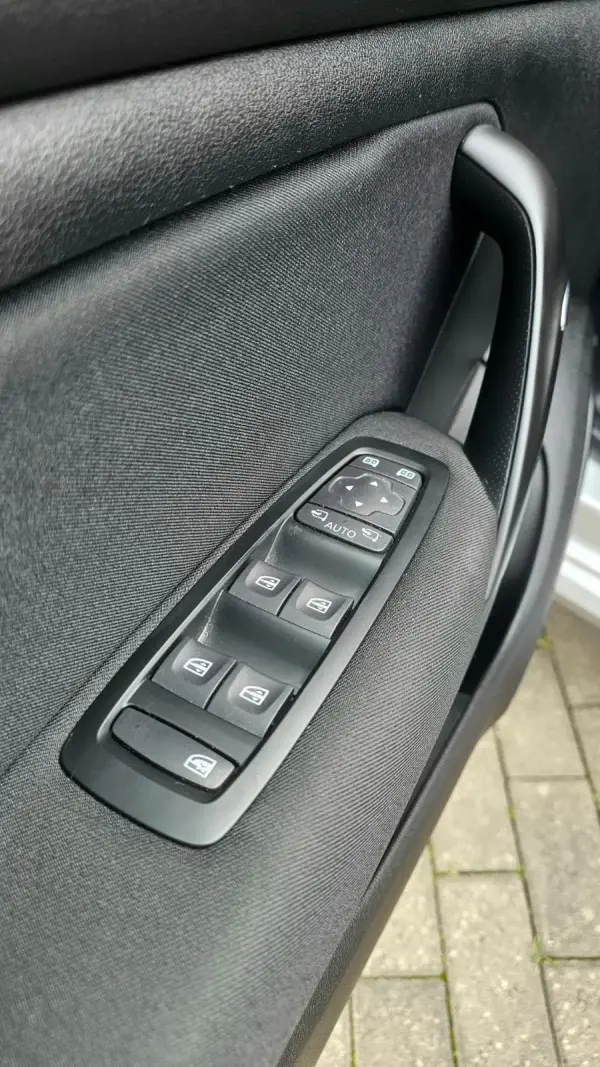 Renault Mégane Sport Tourer 1.5 Blue dCi Limited 14