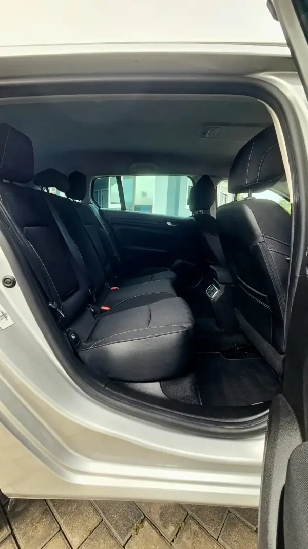 Renault Mégane Sport Tourer 1.5 Blue dCi Limited 26