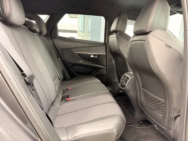 Peugeot 3008 1.6 BlueHDi GT Line 36