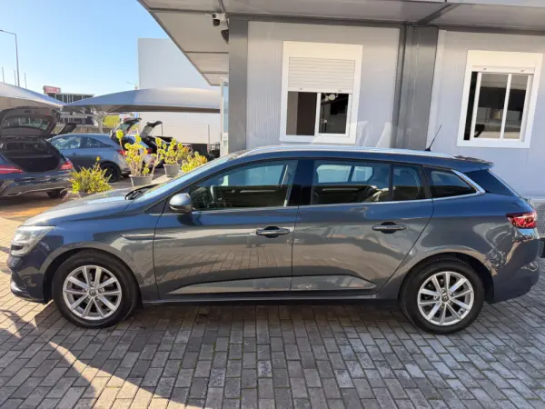 Renault Mégane Sport Tourer 1.5 Dci 5