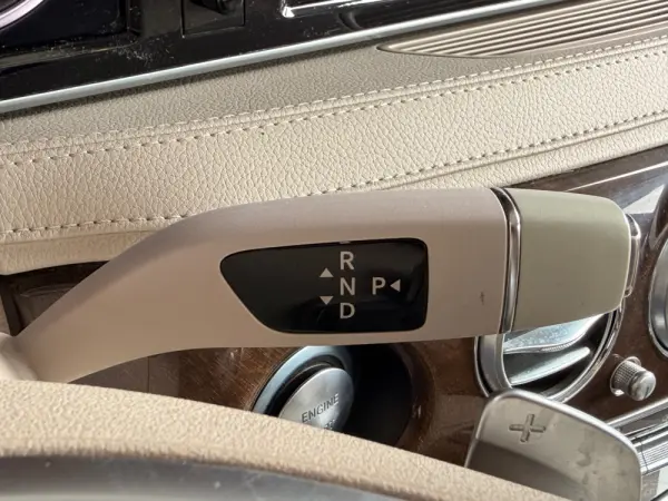 Mercedes-Benz S 300 23