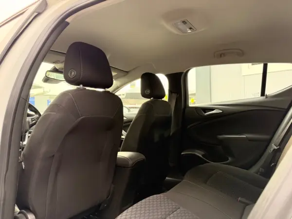 Opel Astra 1.5 D Business Edition S/S 28