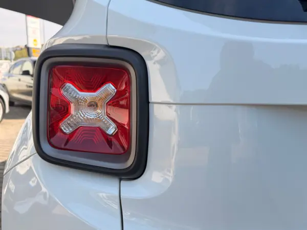 Jeep Renegade 1.6 MJD Limited DCT 10