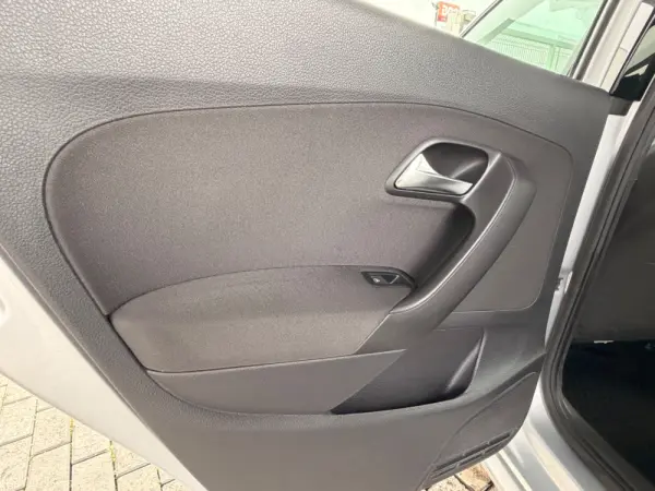 Volkswagen Polo 1.2 TDi Street 37