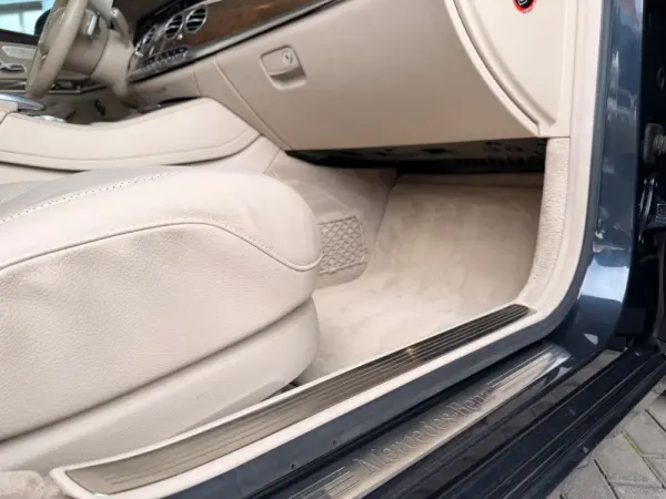 Mercedes-Benz S 300 38