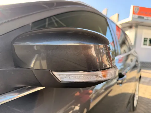 Ford Focus SW 1.5 TDCi EcoBlue Connected 6