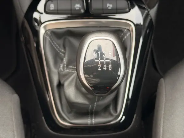 Opel Corsa 1.5 D Business Edition 33