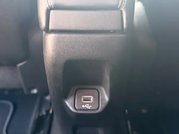 Jeep Renegade 1.6 MJD Limited DCT 37