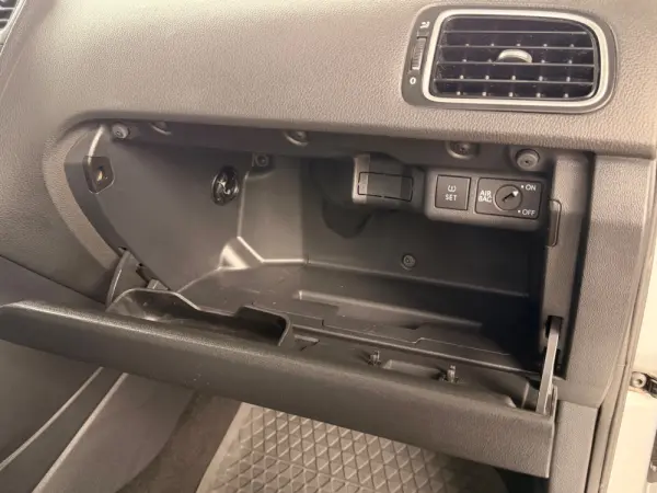 Volkswagen Polo 1.2 TDi Street 33