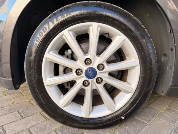 Ford Focus SW 1.5 TDCi EcoBlue Connected 16