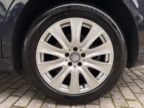 Mercedes-Benz S 300 13