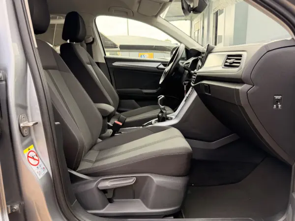 Volkswagen T-Roc LIFE 37