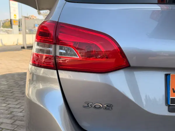 Peugeot 308 SW 1.6 BlueHDi Active 9