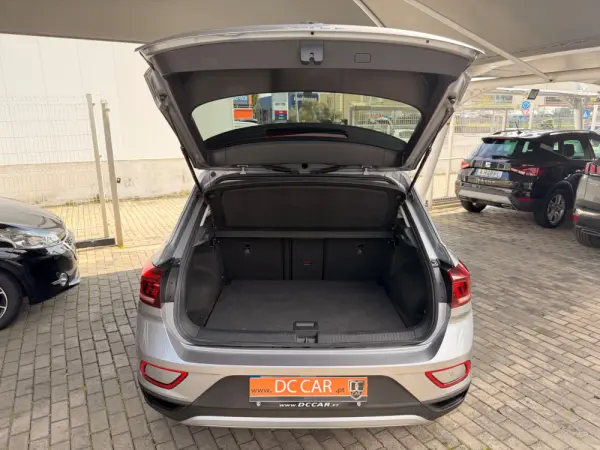 Volkswagen T-Roc LIFE 11