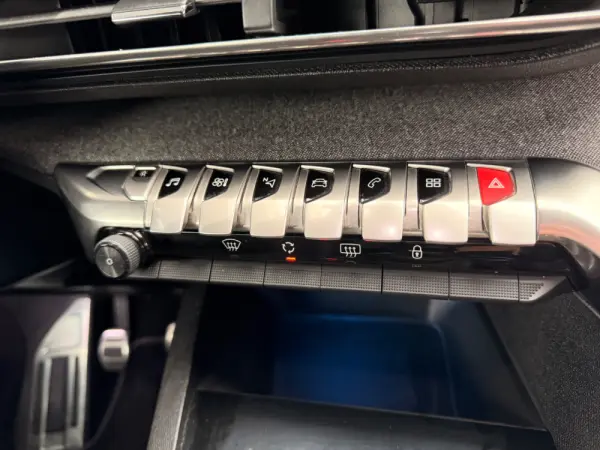 Peugeot 3008 1.6 BlueHDi GT Line 26