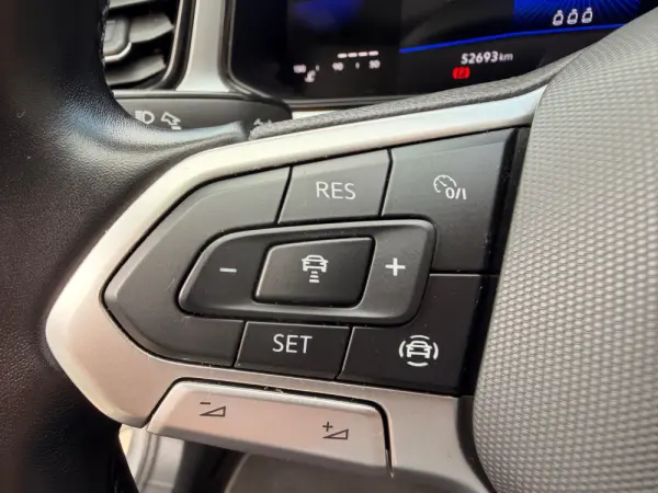 Volkswagen T-Roc LIFE 17