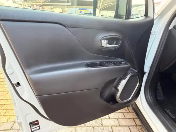 Jeep Renegade 1.6 MJD Limited DCT 30
