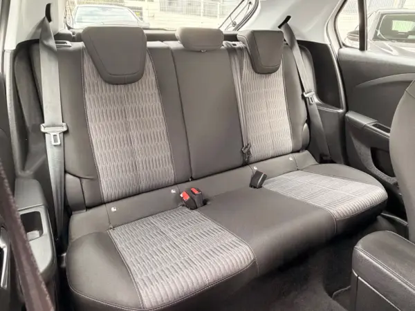 Opel Corsa 1.5 D Business Edition 41