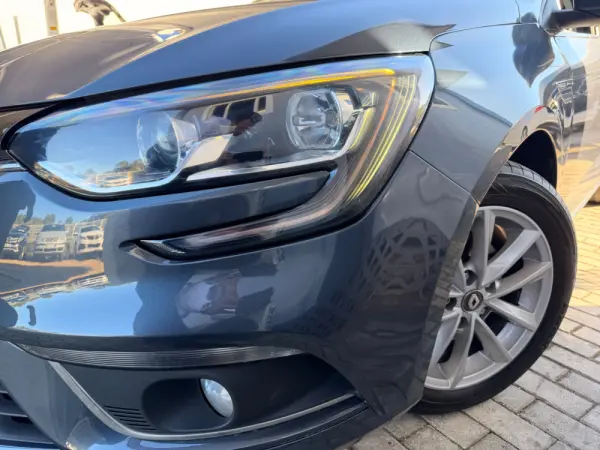 Renault Mégane Sport Tourer 1.5 Dci 3