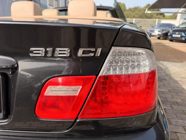 BMW 318 CI CABRIOLET 10