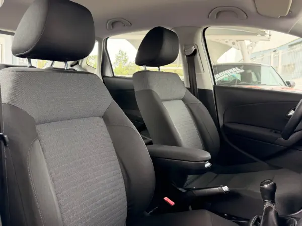 Volkswagen Polo 1.2 TDi Street 31